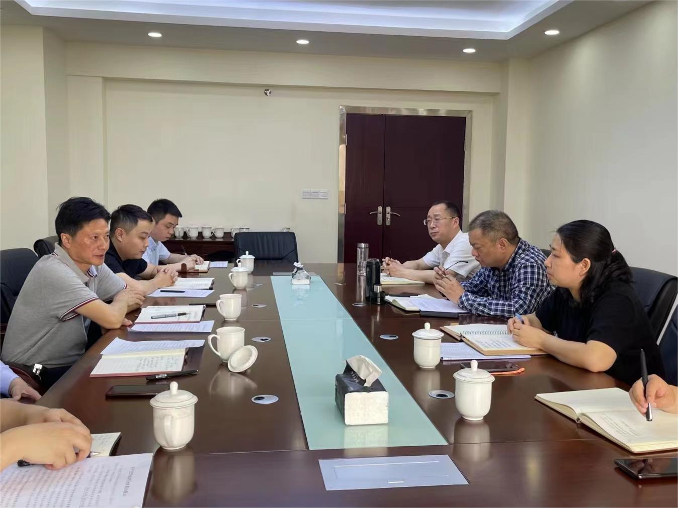 集團(tuán)黨委書記、董事長(zhǎng)許大政一行赴巴中農(nóng)商行開展業(yè)務(wù)合作洽談會(huì)